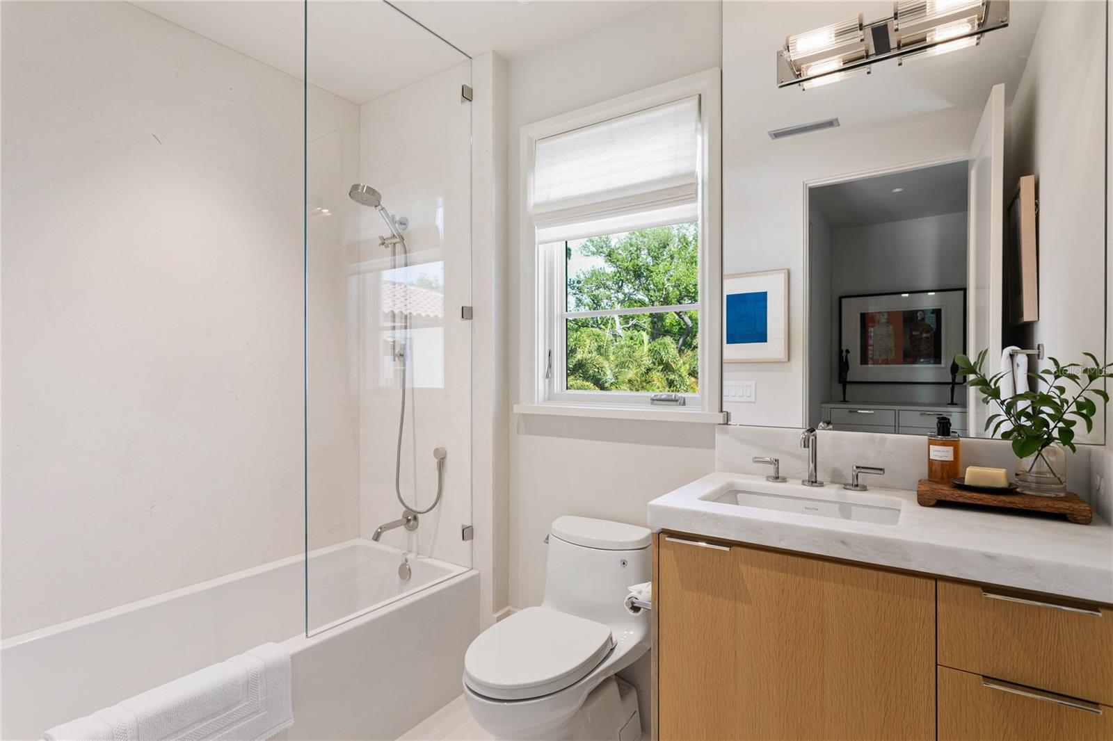 416 BRIGHTWATERS BLVD NE