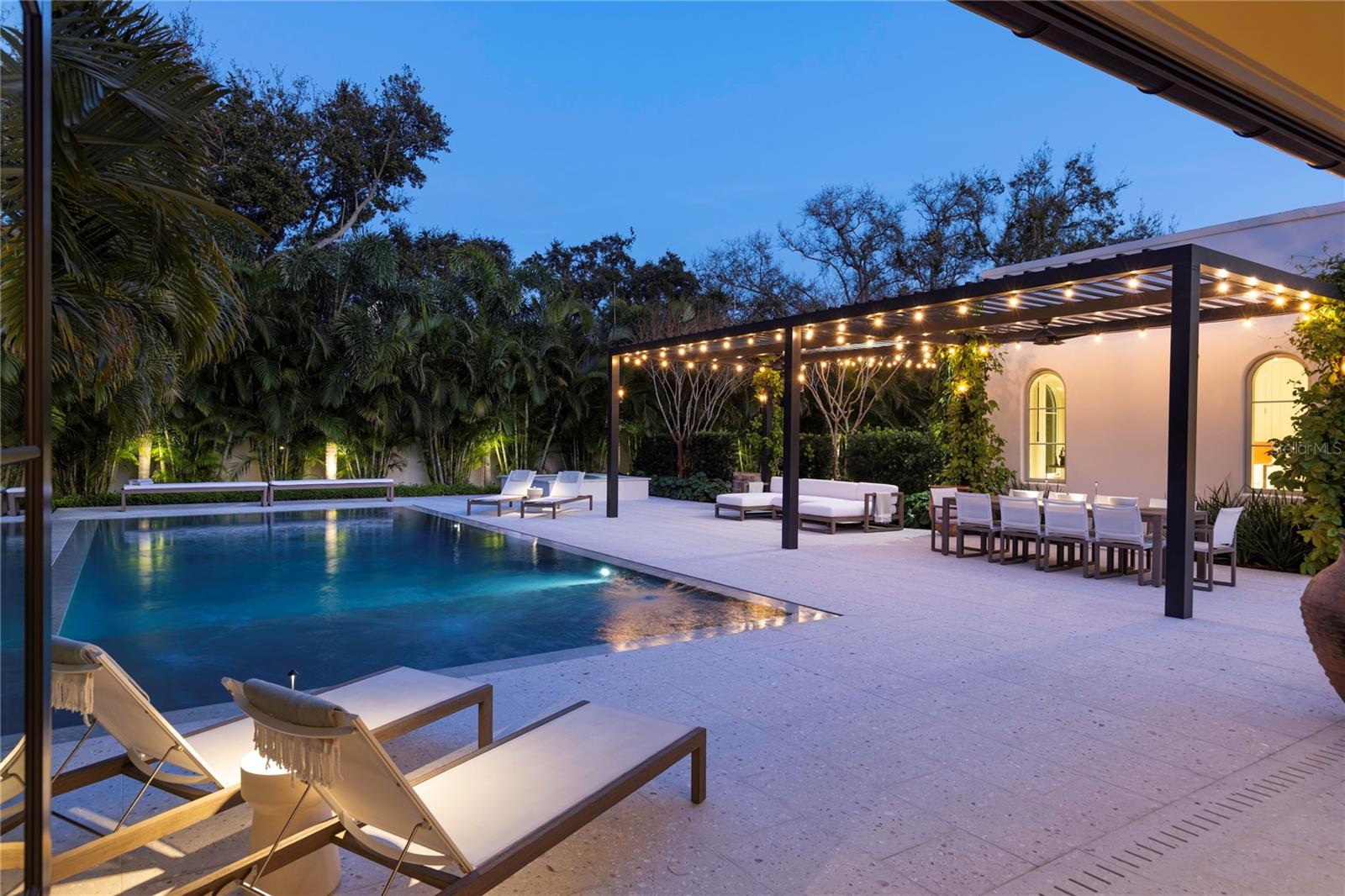 416 BRIGHTWATERS BLVD NE