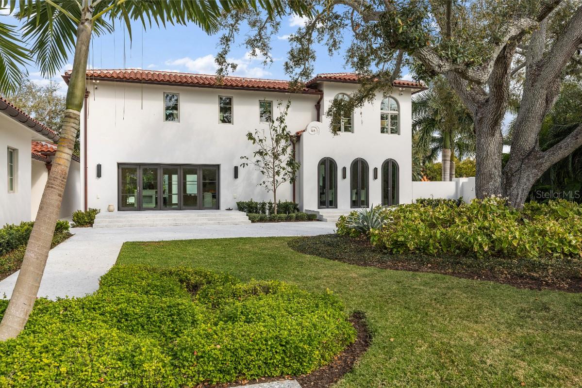 416 BRIGHTWATERS BLVD NE