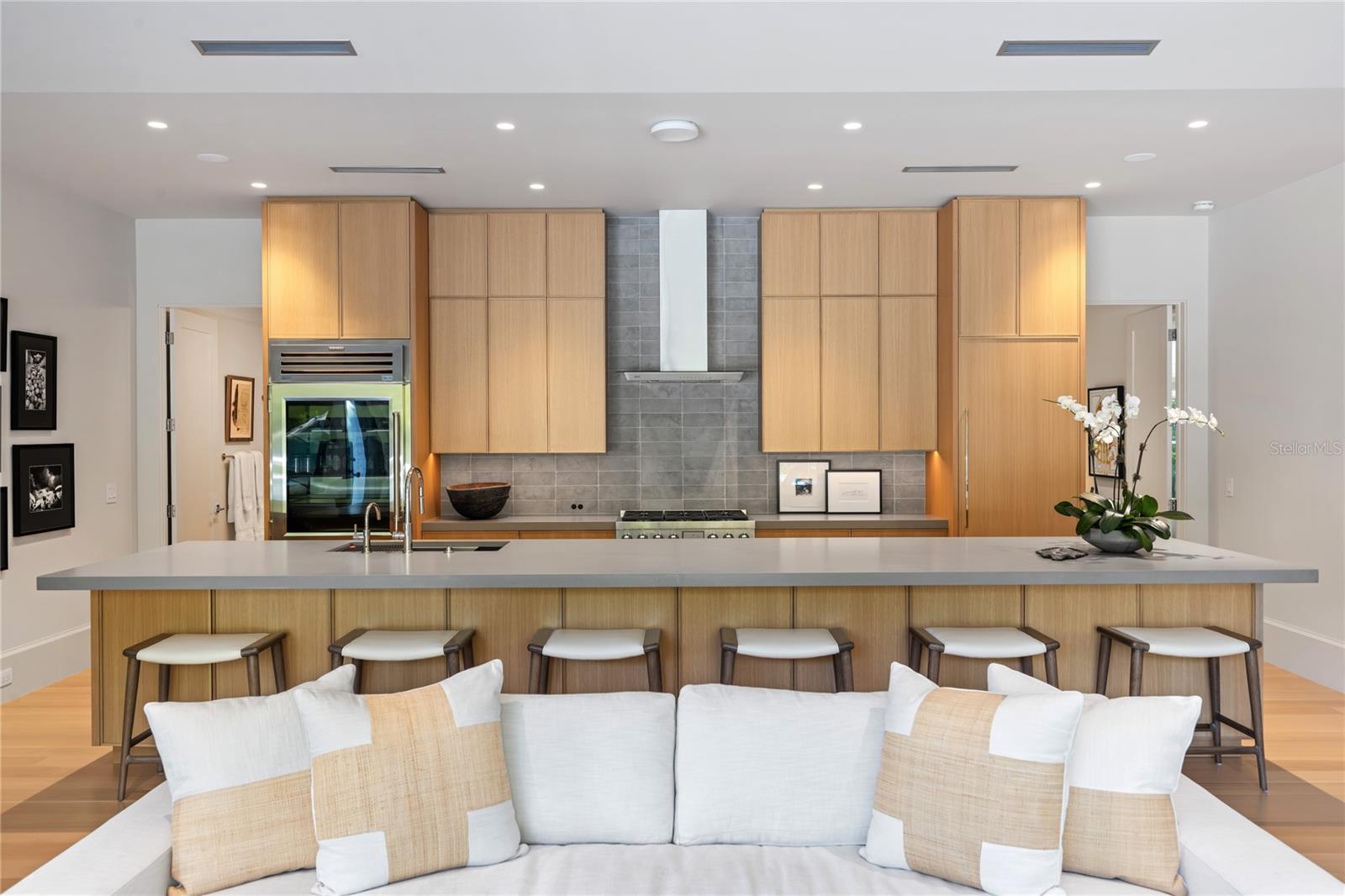 416 BRIGHTWATERS BLVD NE