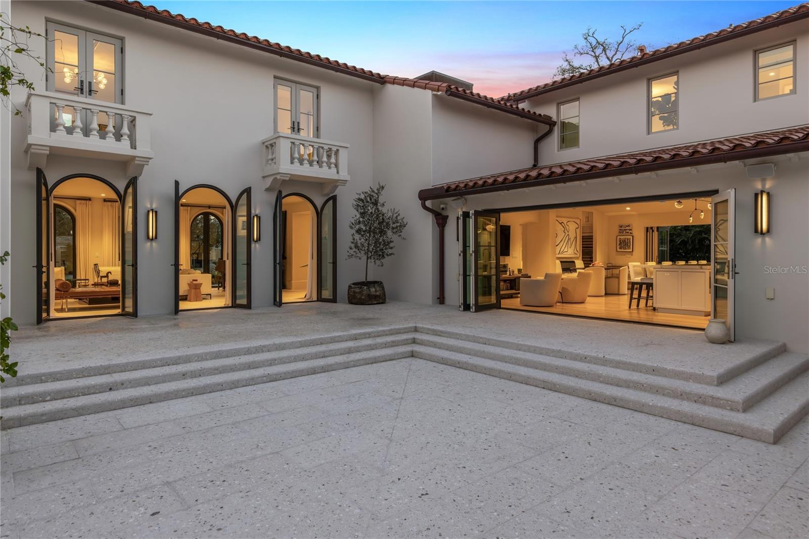 416 BRIGHTWATERS BLVD NE