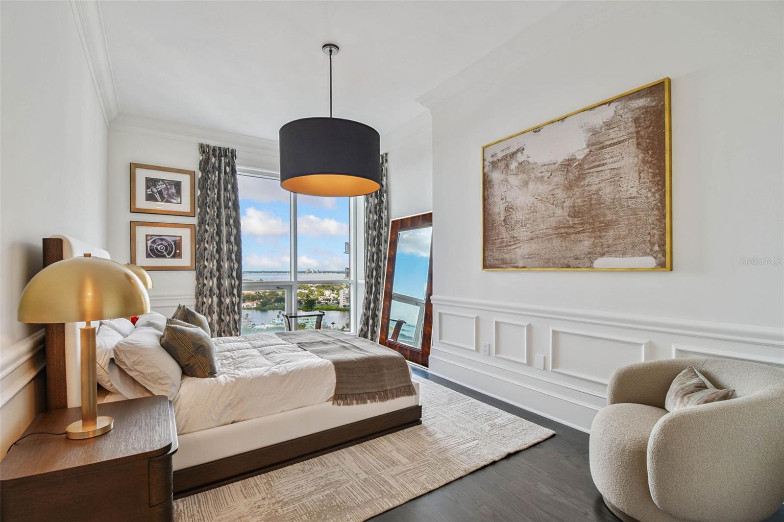 450 KNIGHTS RUN AVE #2004