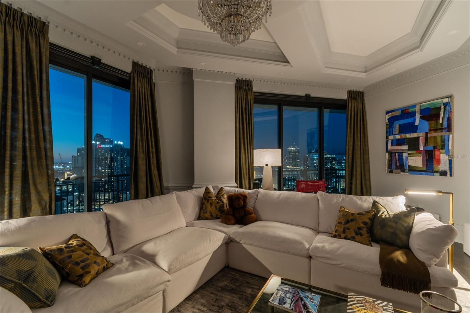 450 KNIGHTS RUN AVE #2004