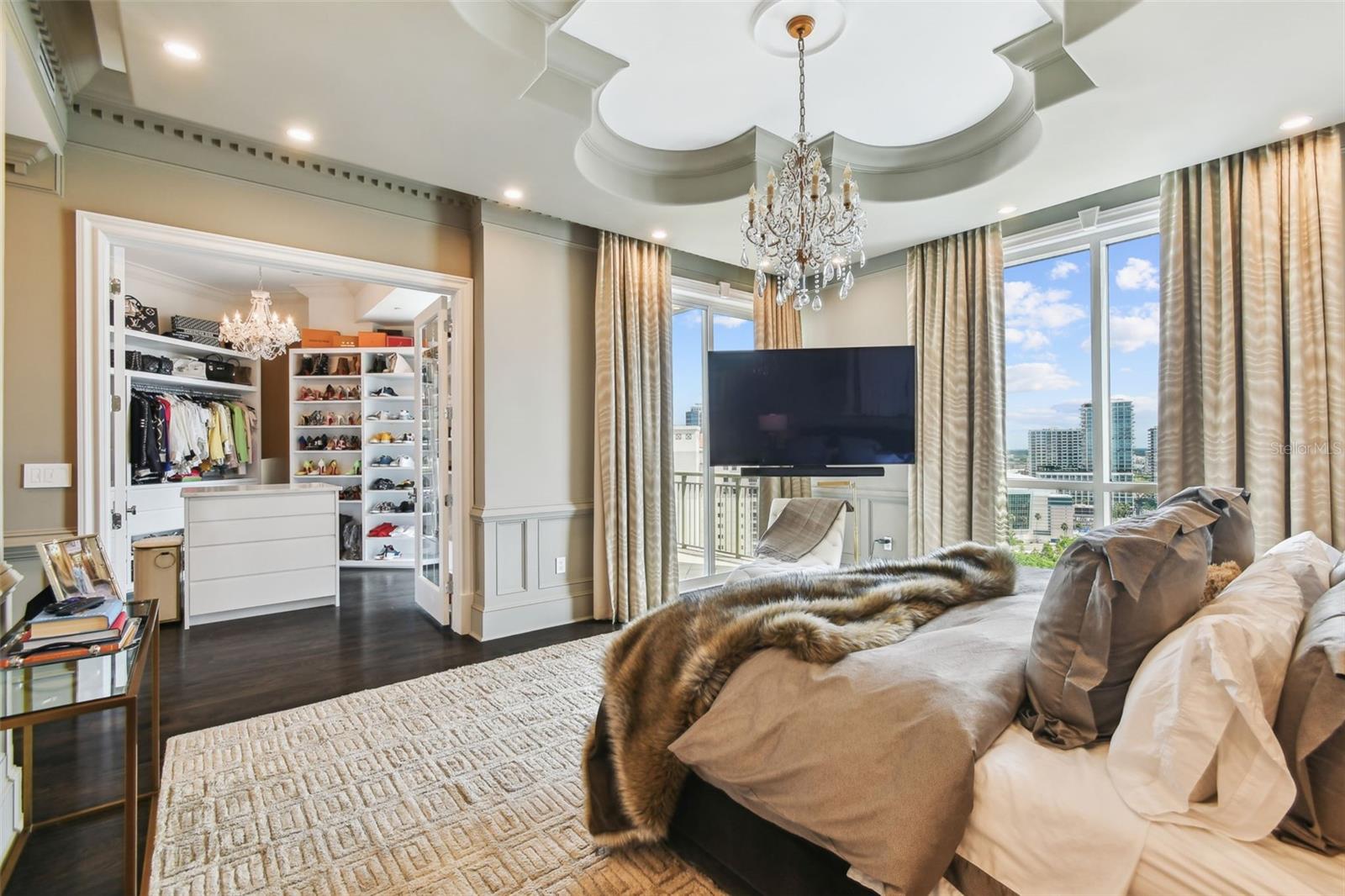 450 KNIGHTS RUN AVE #2004