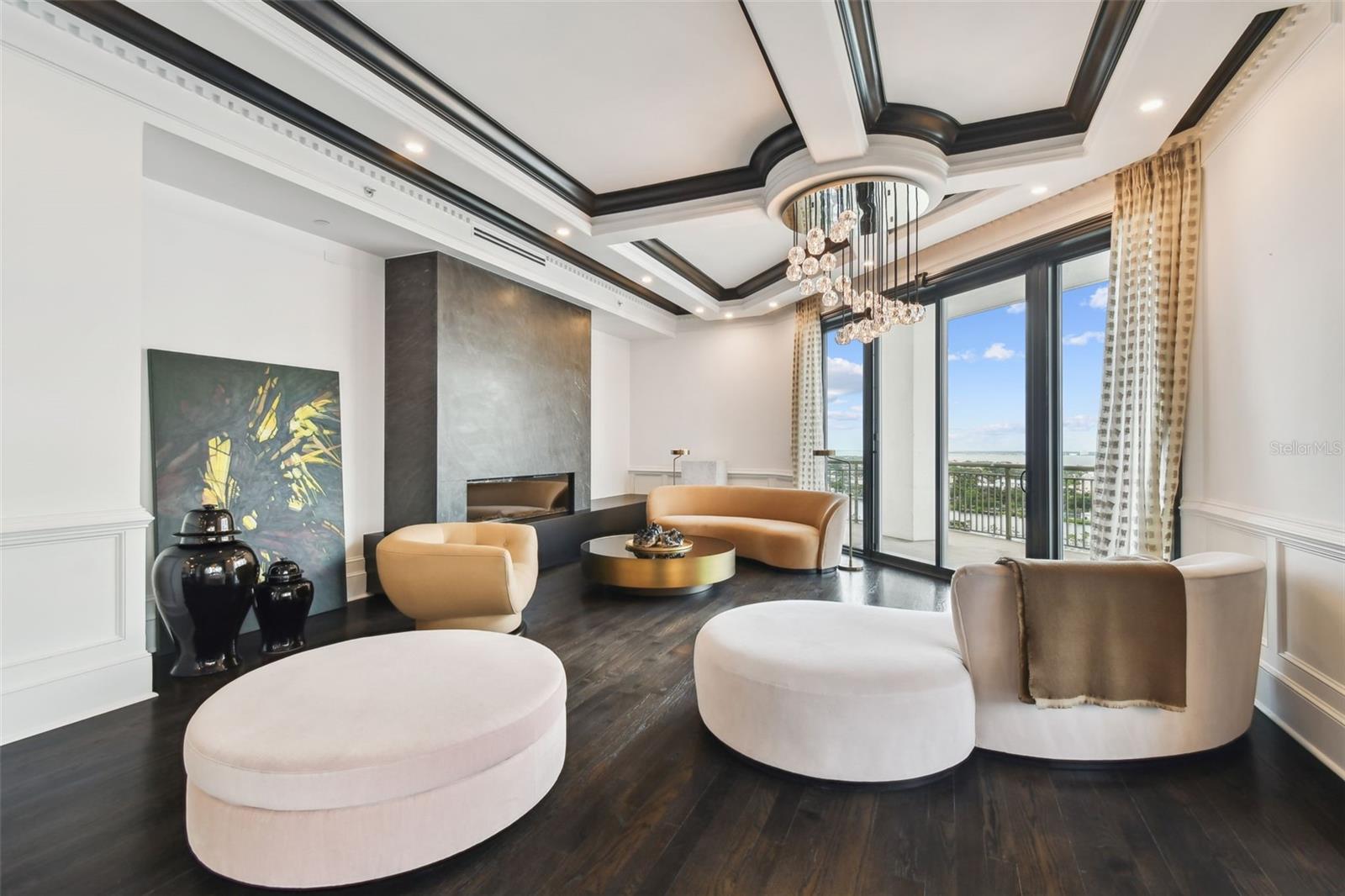 450 KNIGHTS RUN AVE #2004