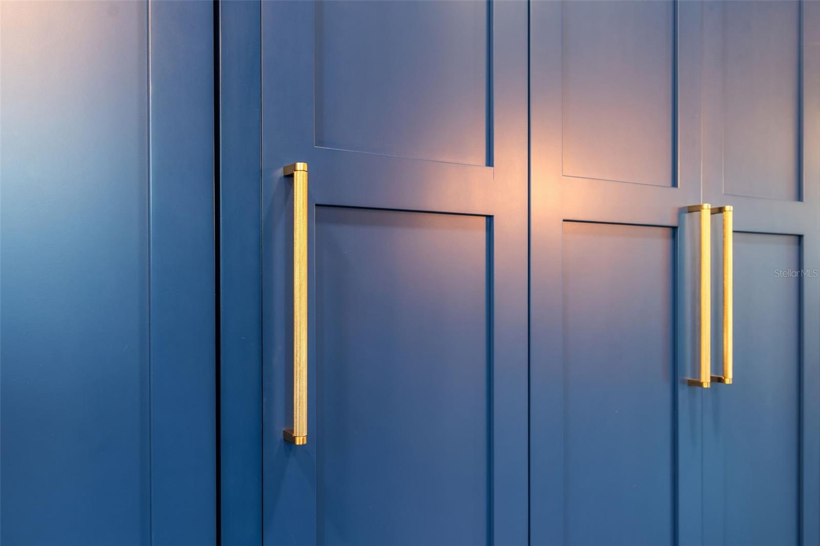 450 KNIGHTS RUN AVE #2004