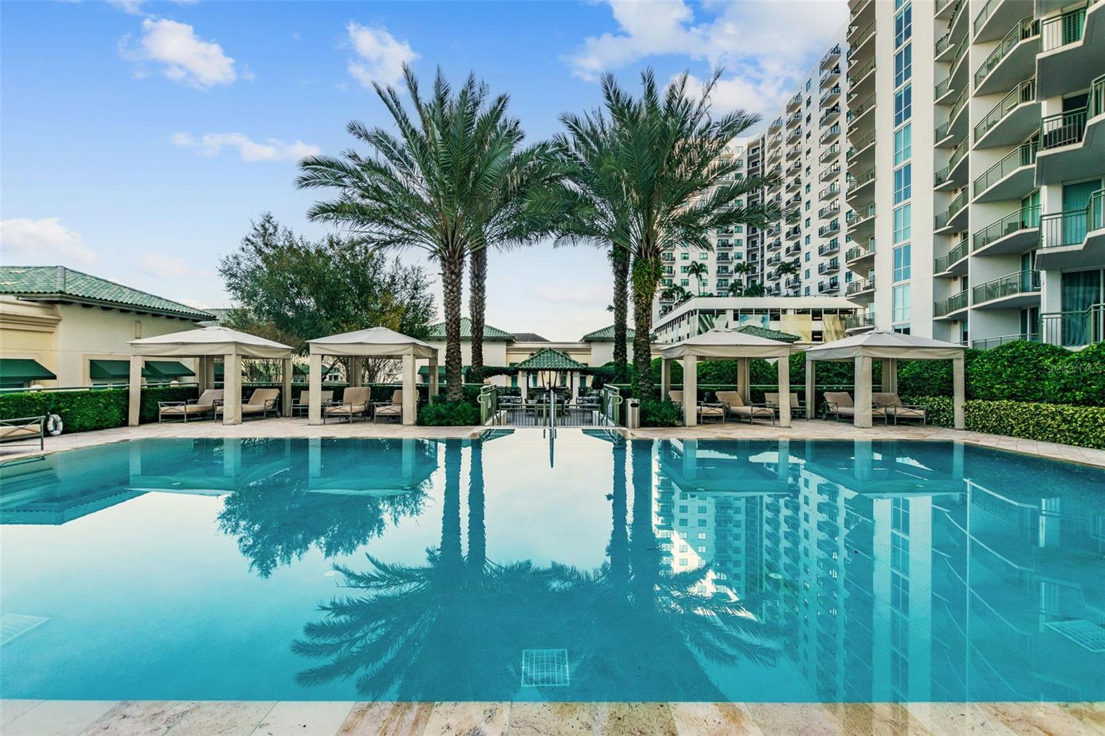 450 KNIGHTS RUN AVE #2004