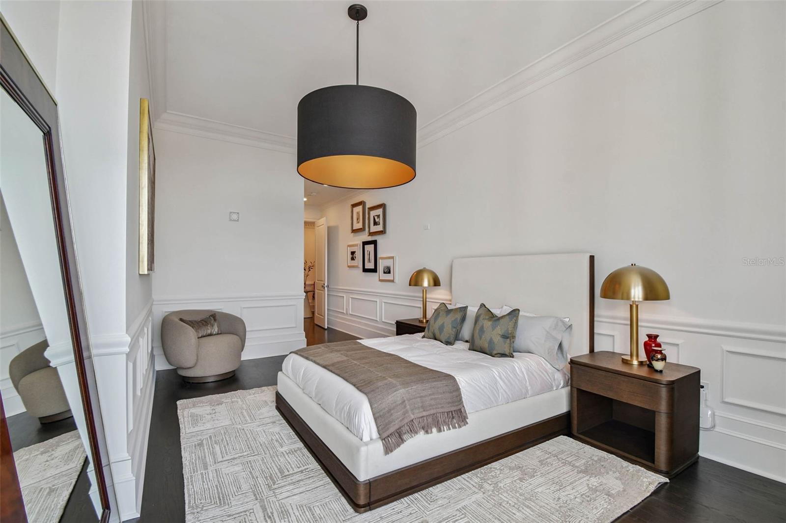 450 KNIGHTS RUN AVE #2004