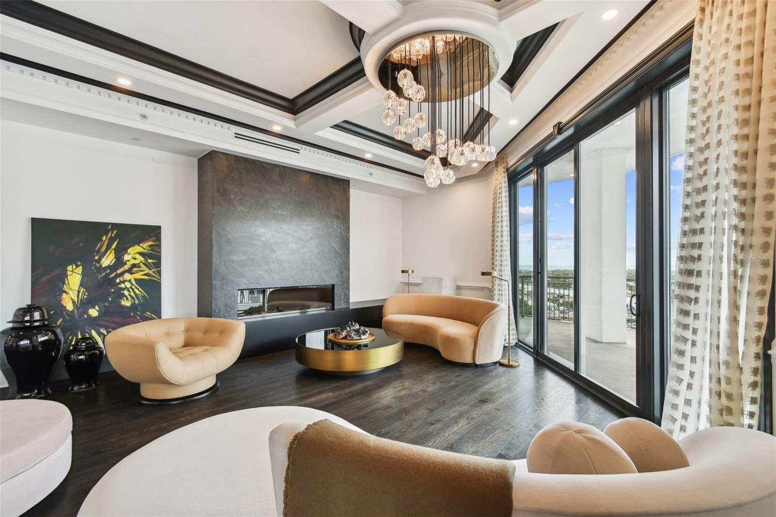 450 KNIGHTS RUN AVE #2004