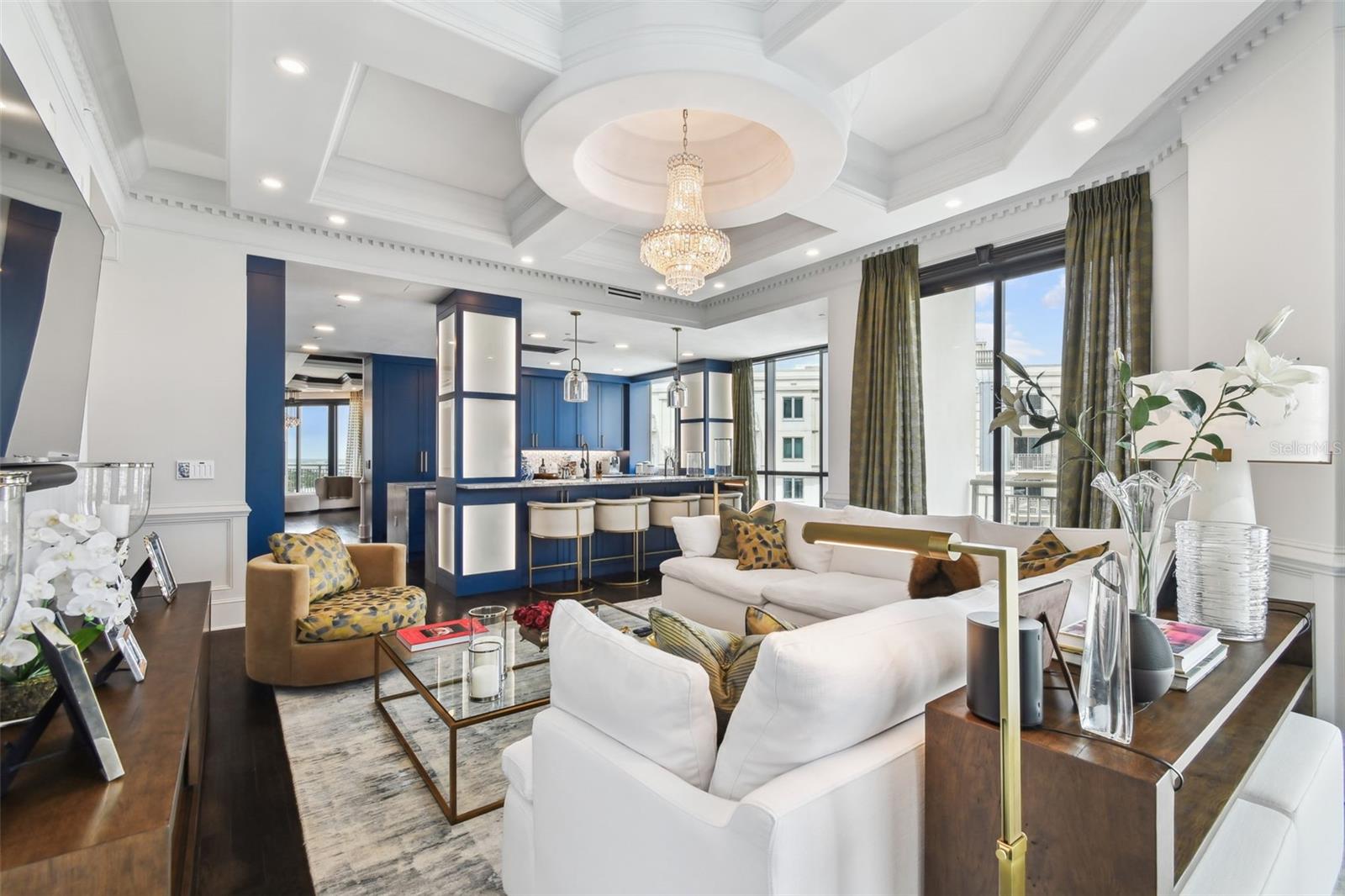 450 KNIGHTS RUN AVE #2004