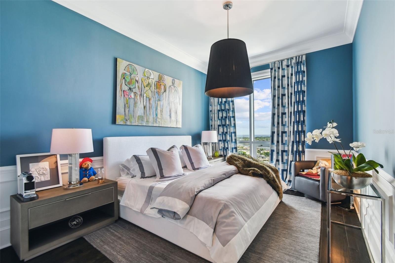 450 KNIGHTS RUN AVE #2004