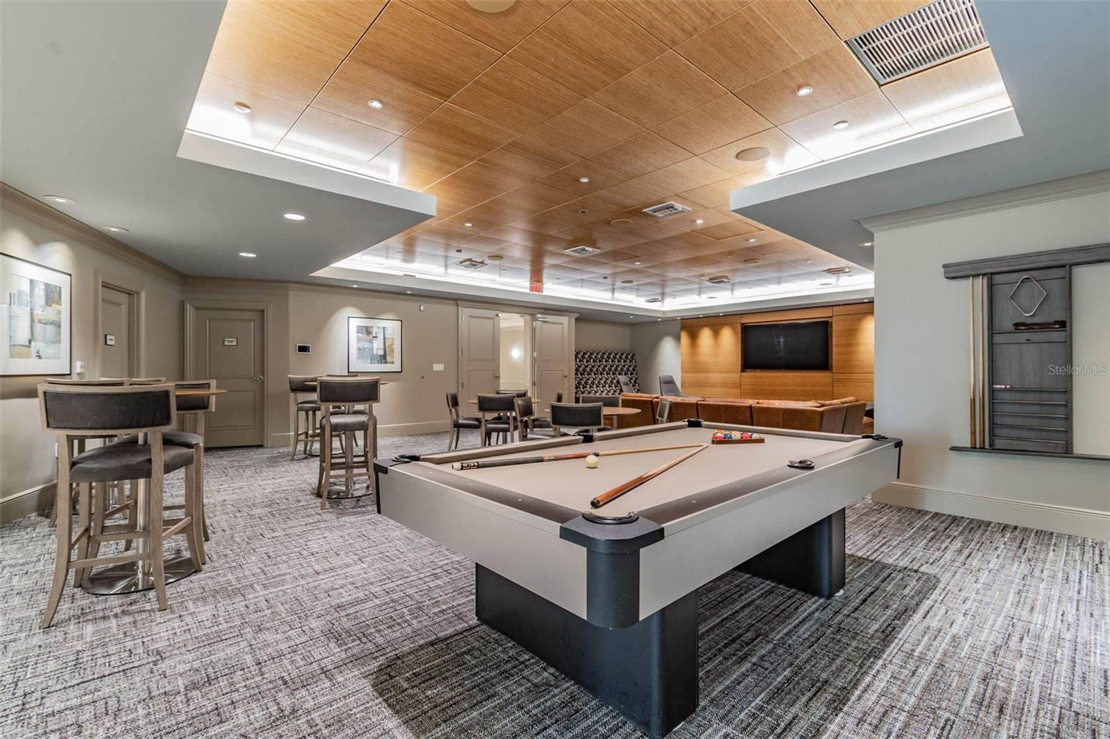 450 KNIGHTS RUN AVE #2004