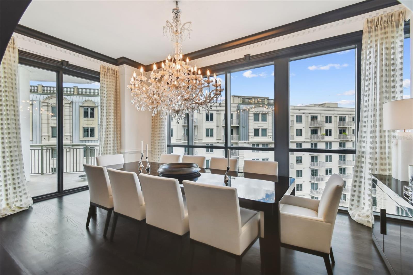 450 KNIGHTS RUN AVE #2004