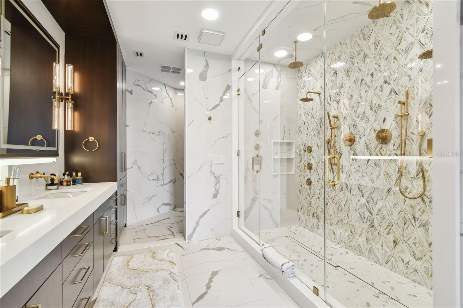 450 KNIGHTS RUN AVE #2004