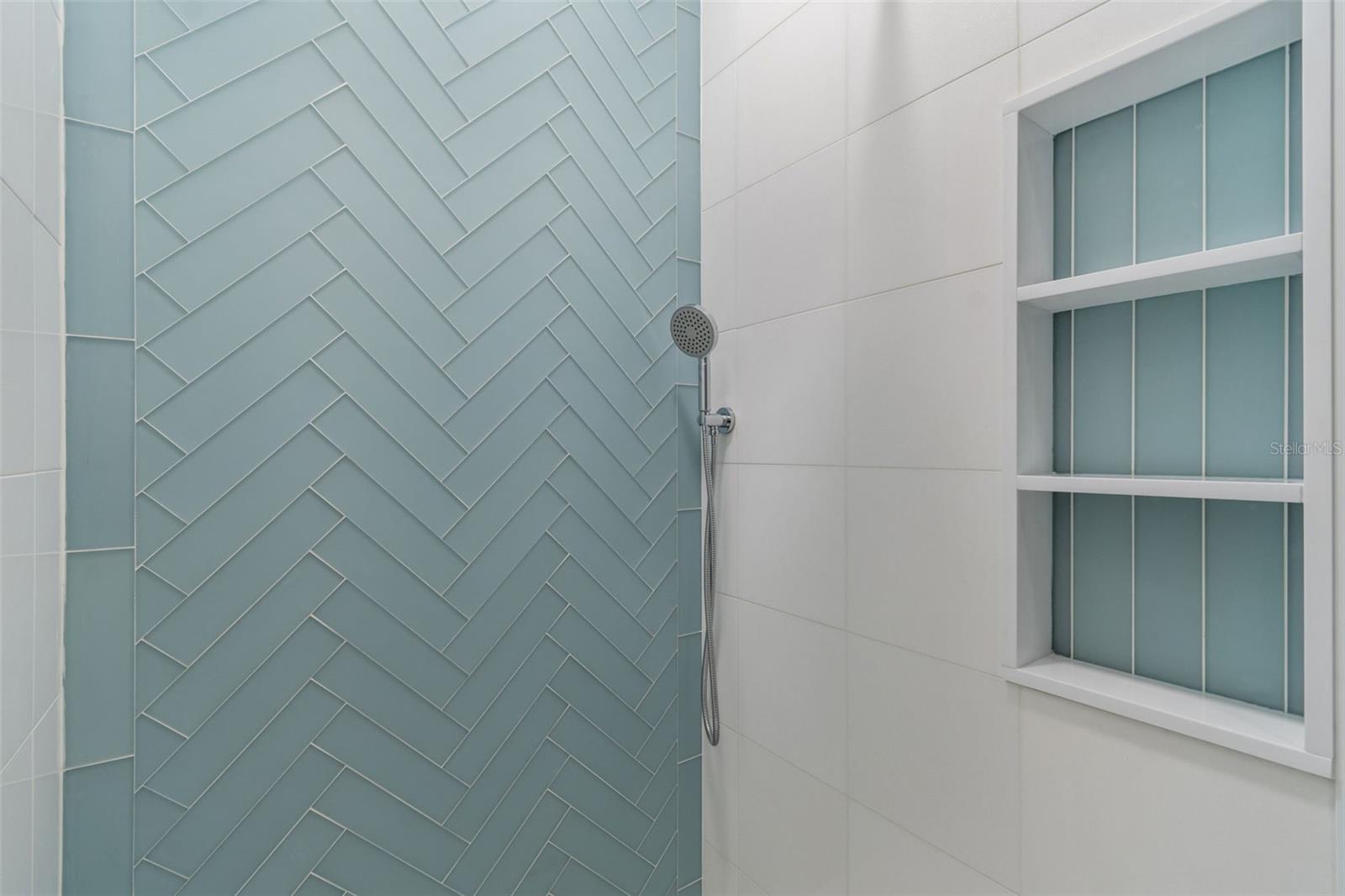 450 KNIGHTS RUN AVE #2004