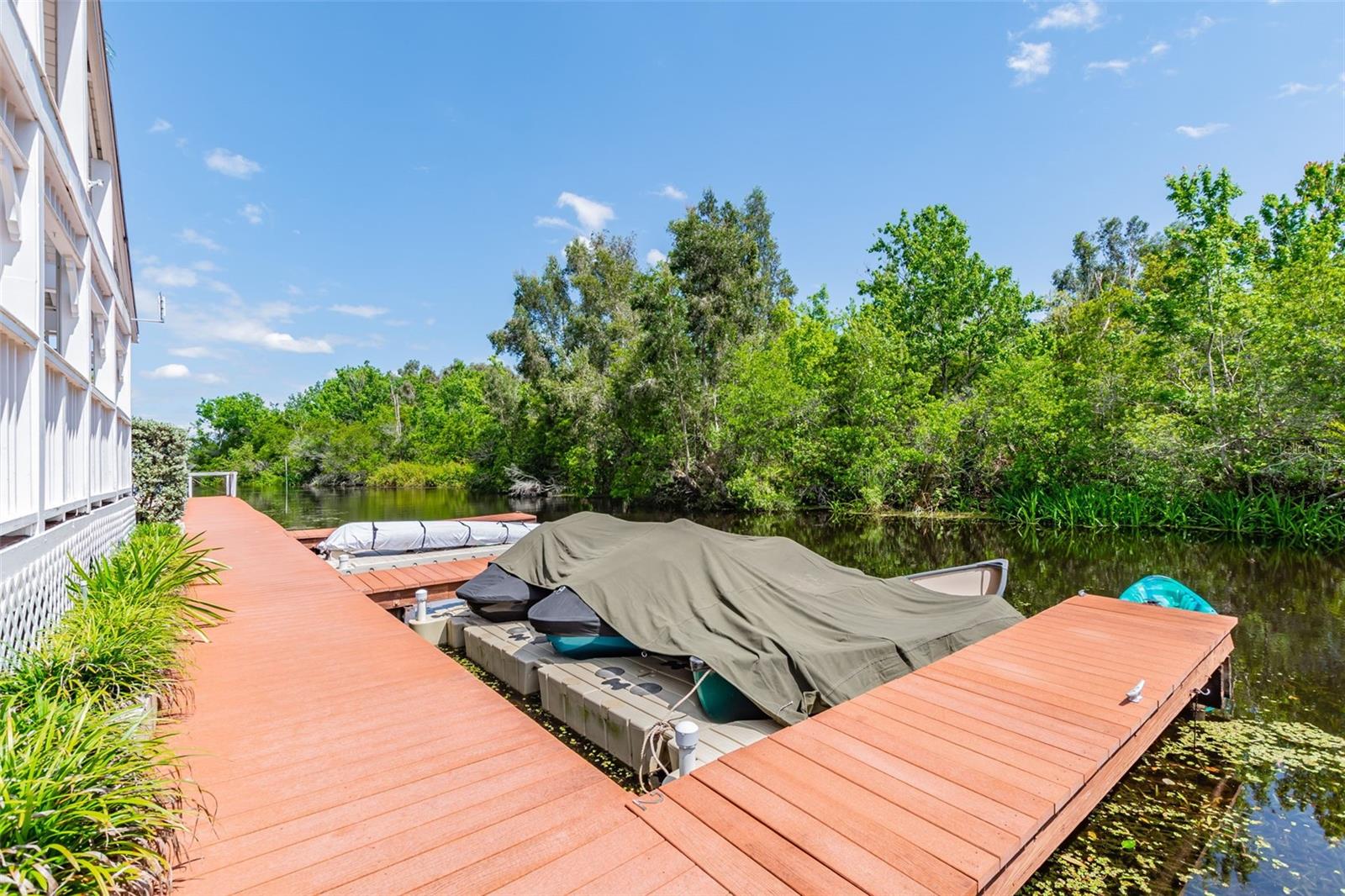2599 DOLLY BAY DR #302