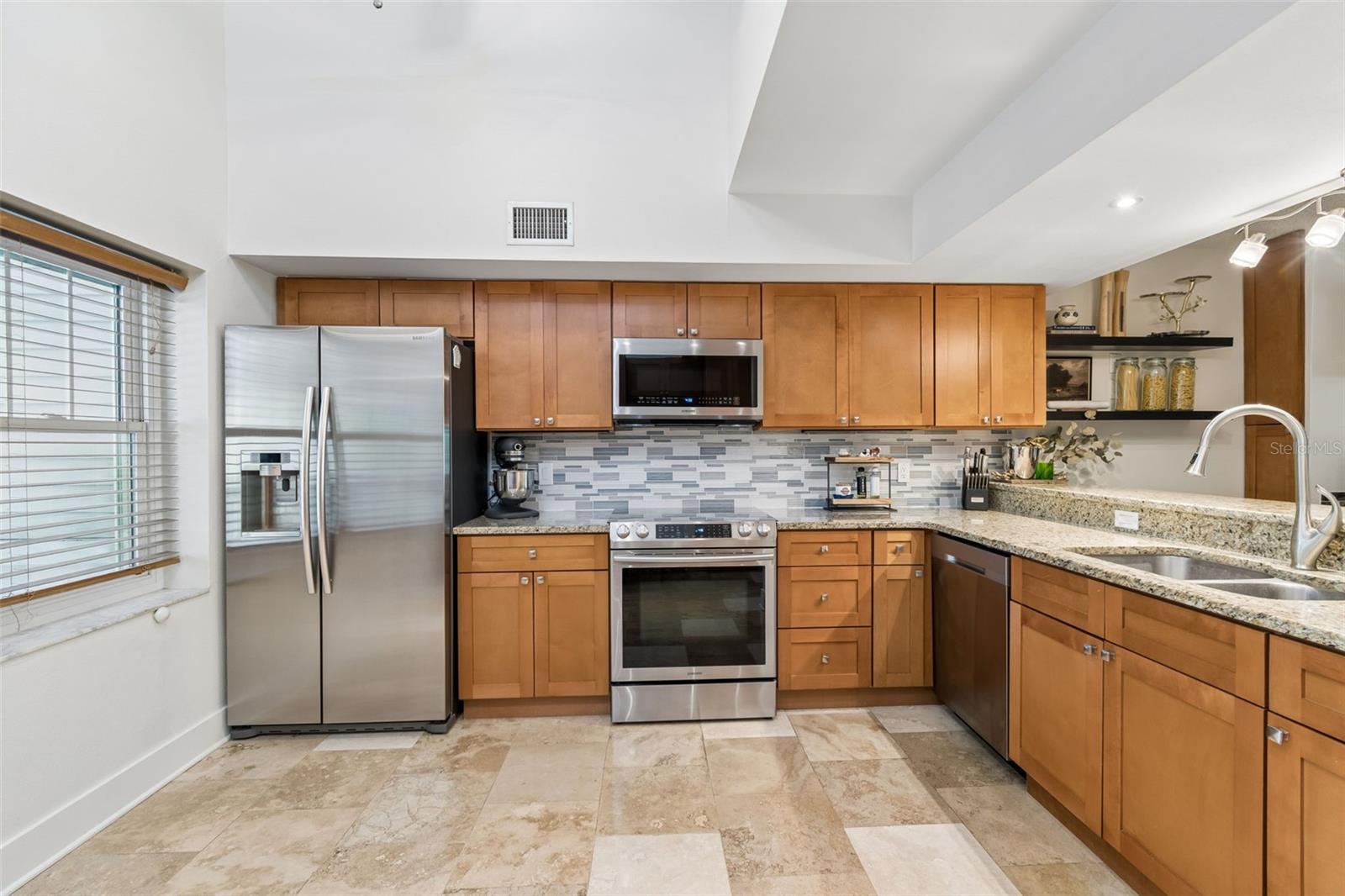2599 DOLLY BAY DR #302