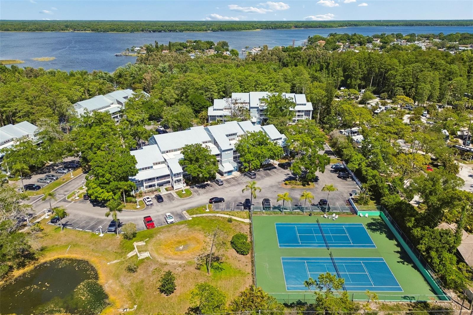 2599 DOLLY BAY DR #302