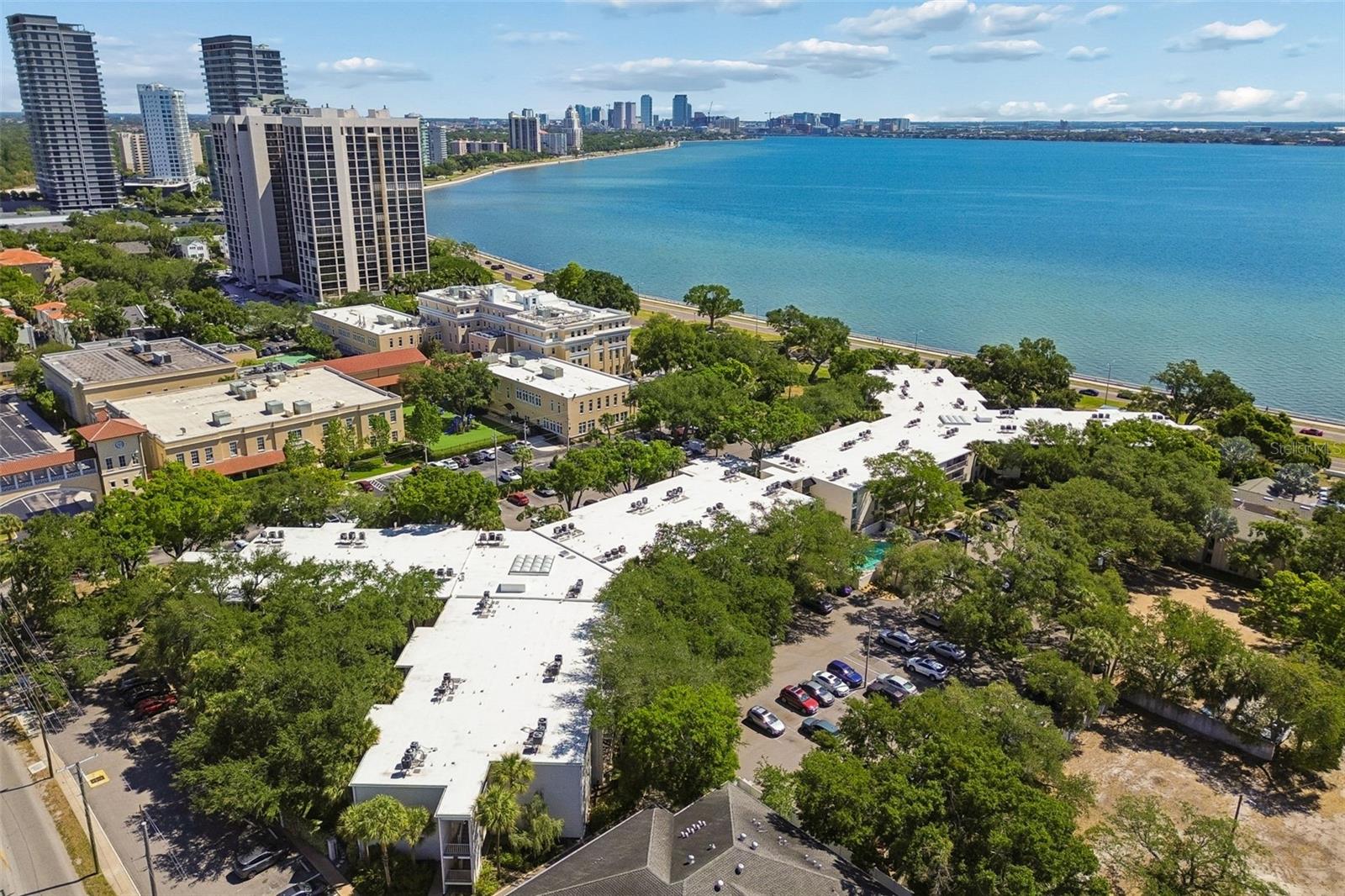 3325 BAYSHORE BLVD #D14