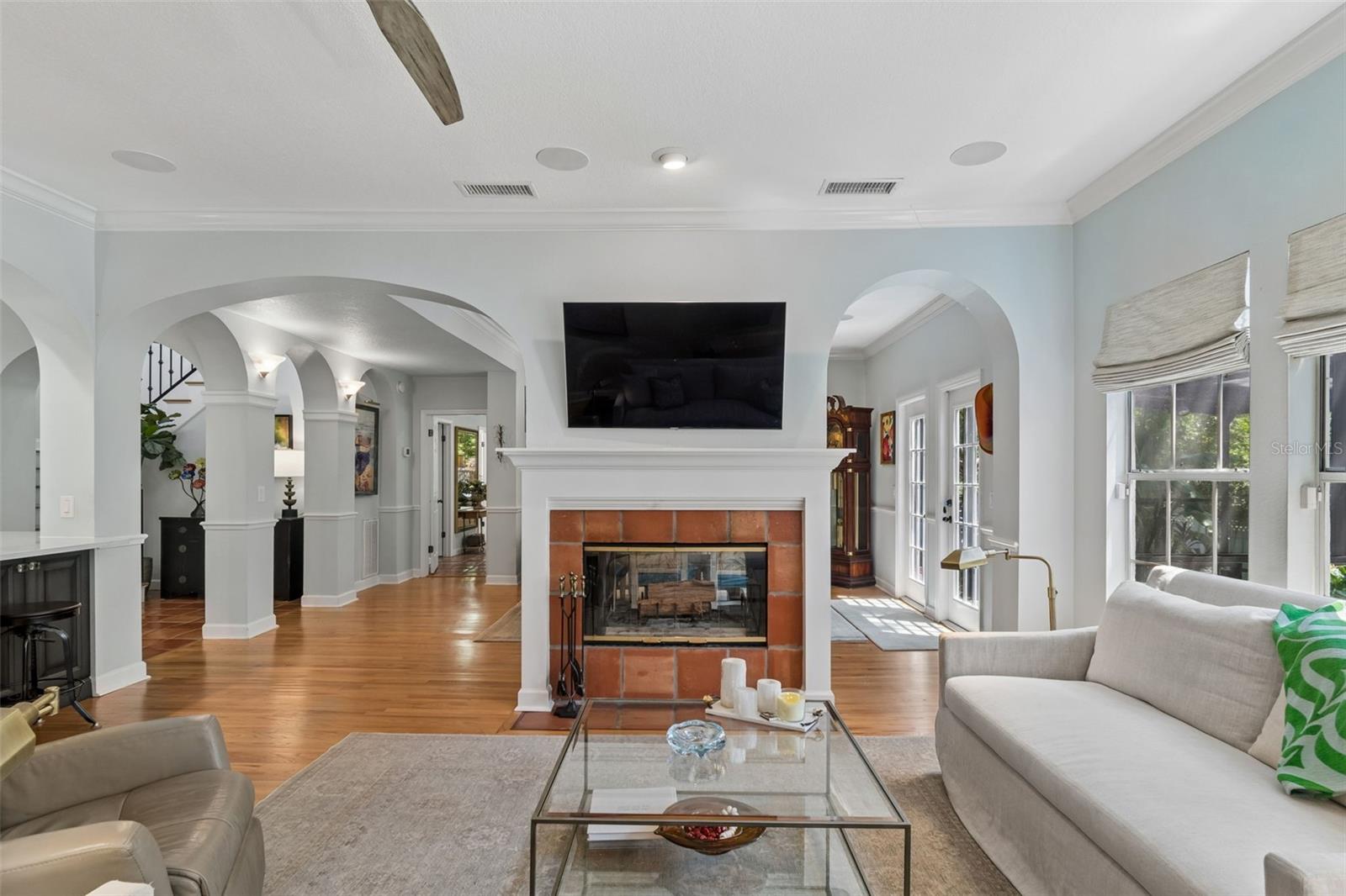 2941 W BAYSHORE CT