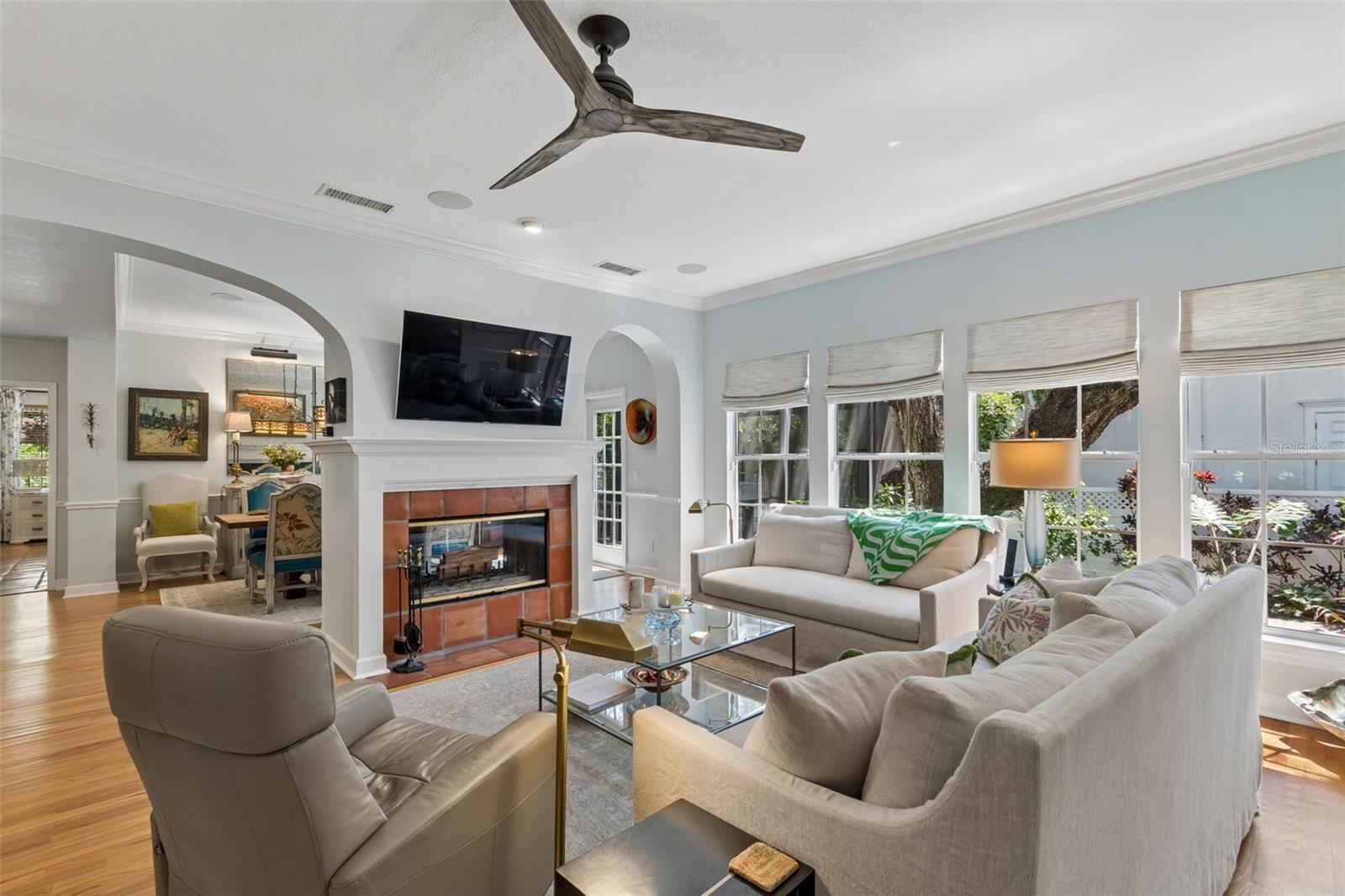 2941 W BAYSHORE CT