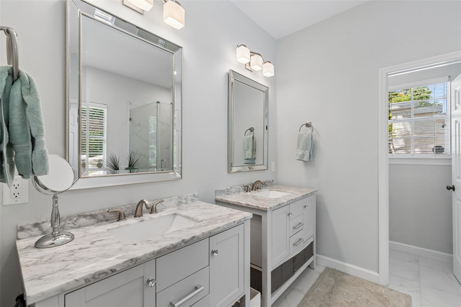 2941 W BAYSHORE CT