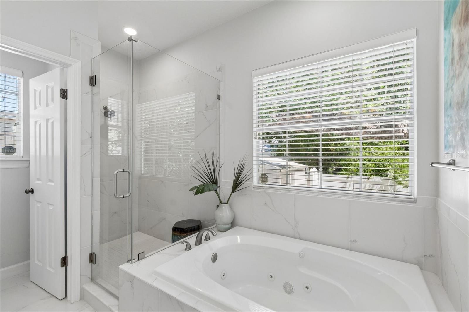 2941 W BAYSHORE CT