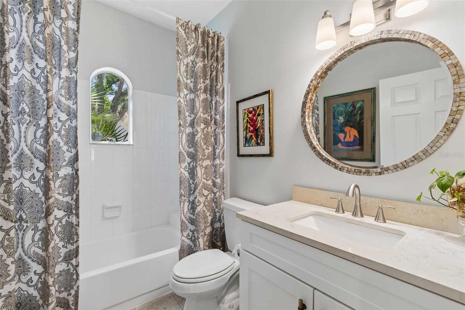 2941 W BAYSHORE CT