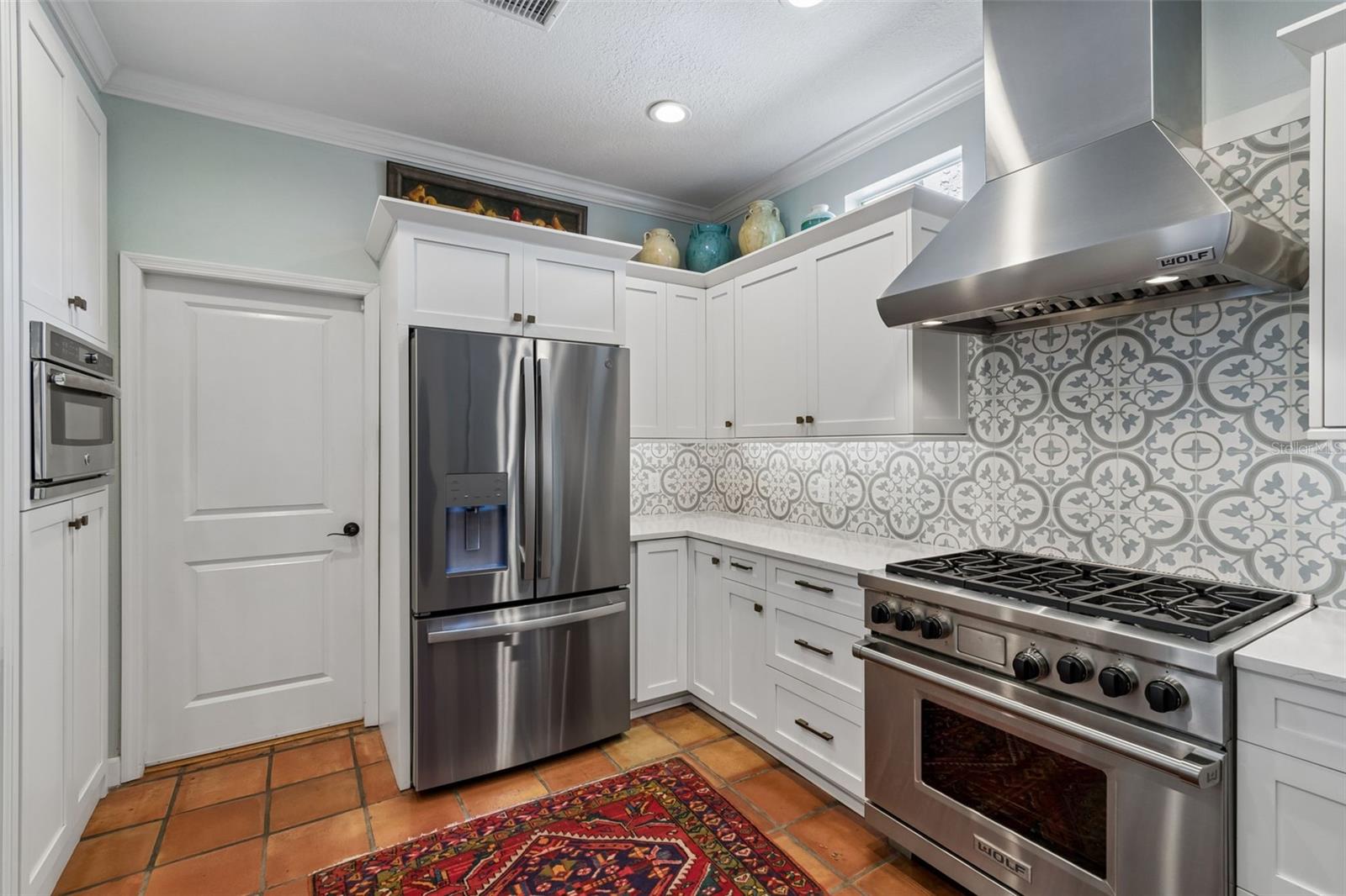 2941 W BAYSHORE CT