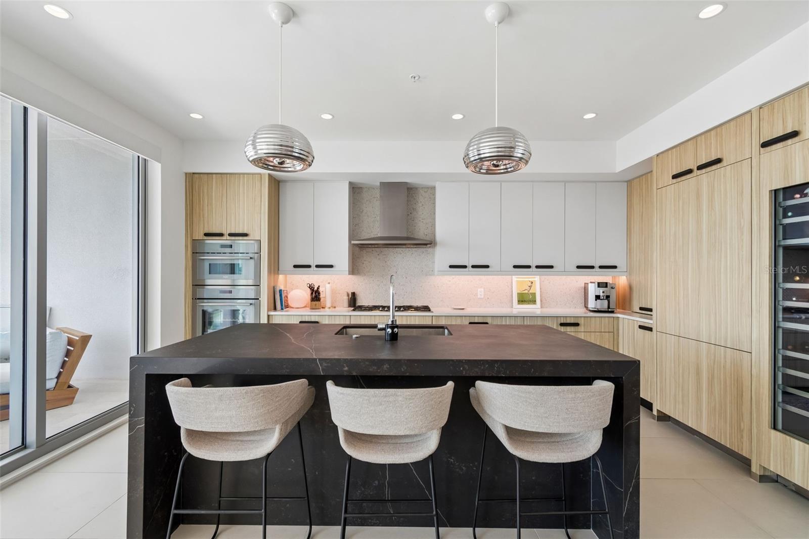 2910 W BARCELONA ST #902
