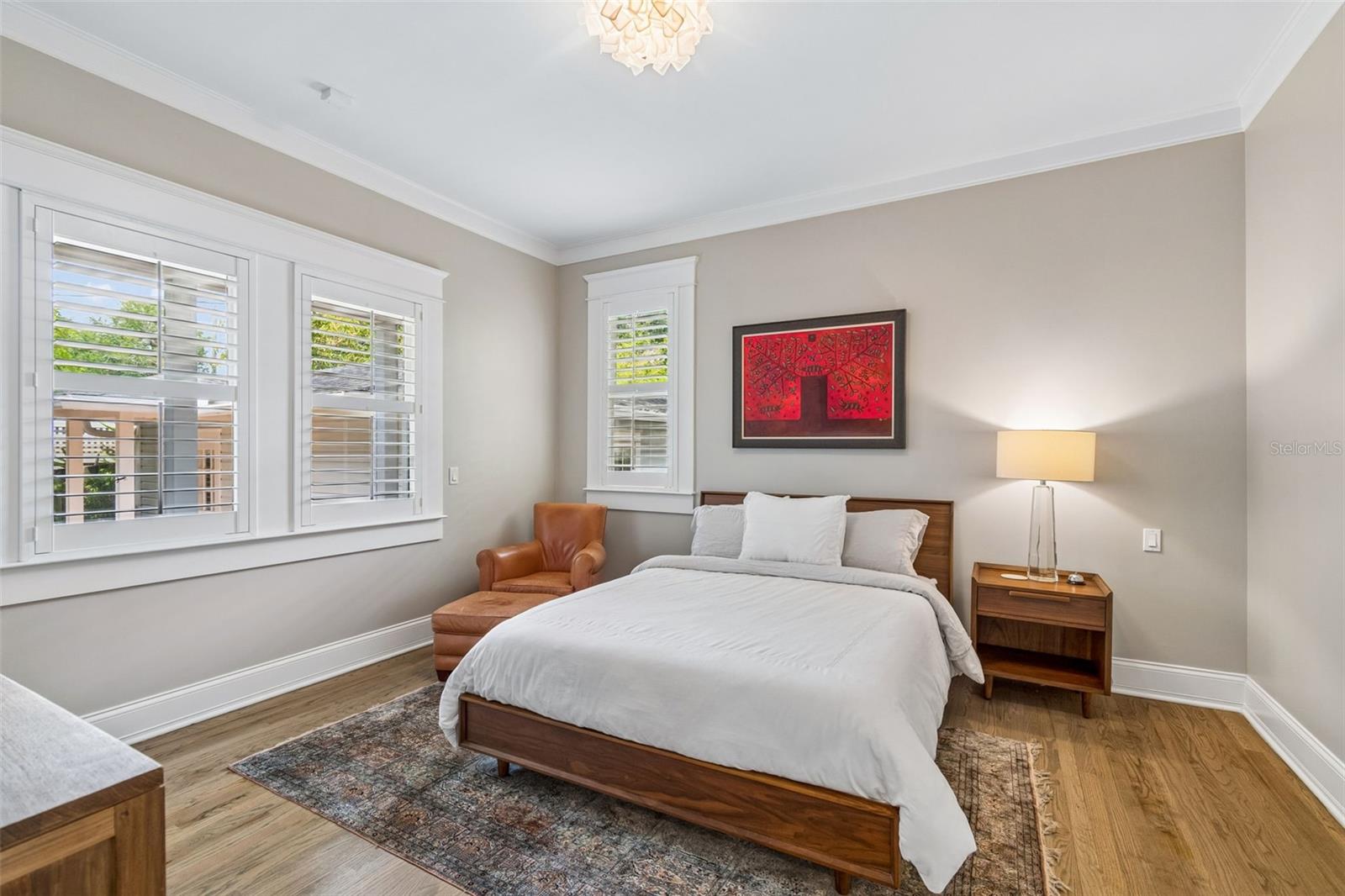 712 S ORLEANS AVE