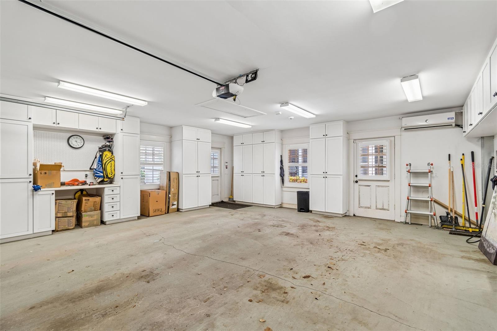 712 S ORLEANS AVE