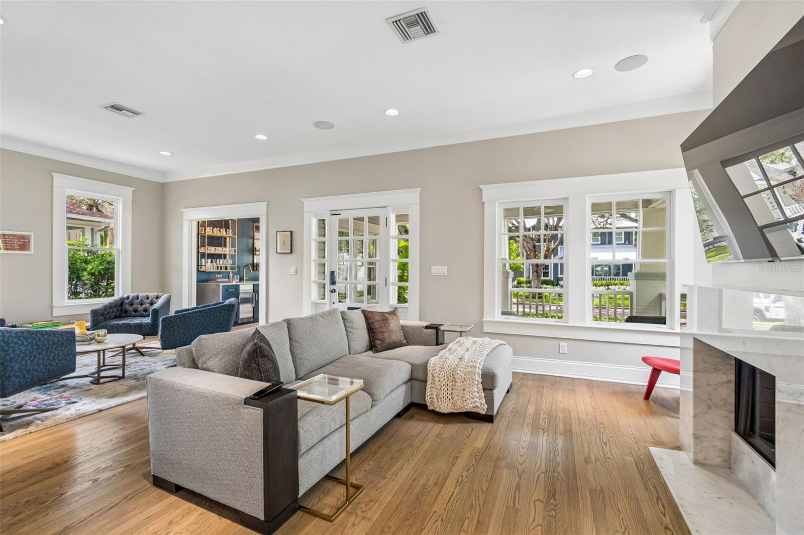 712 S ORLEANS AVE