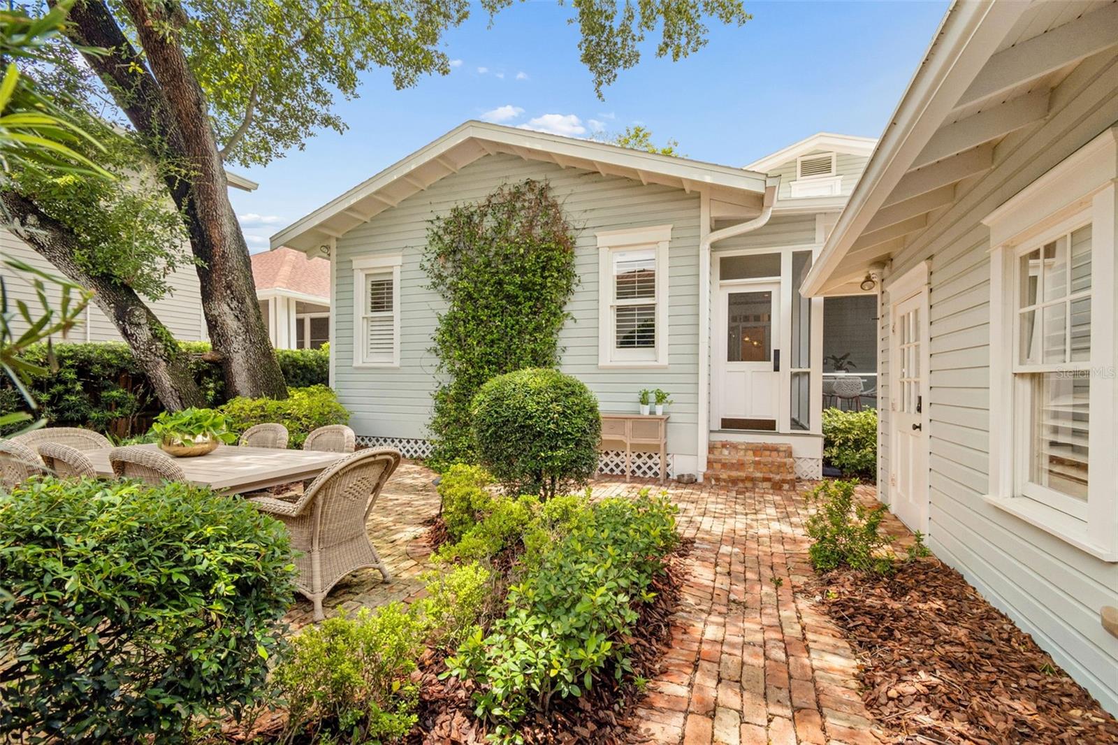 712 S ORLEANS AVE