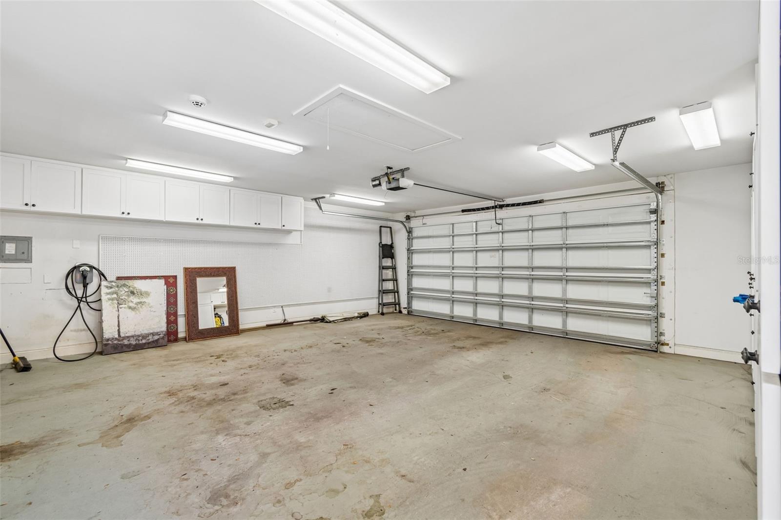 712 S ORLEANS AVE