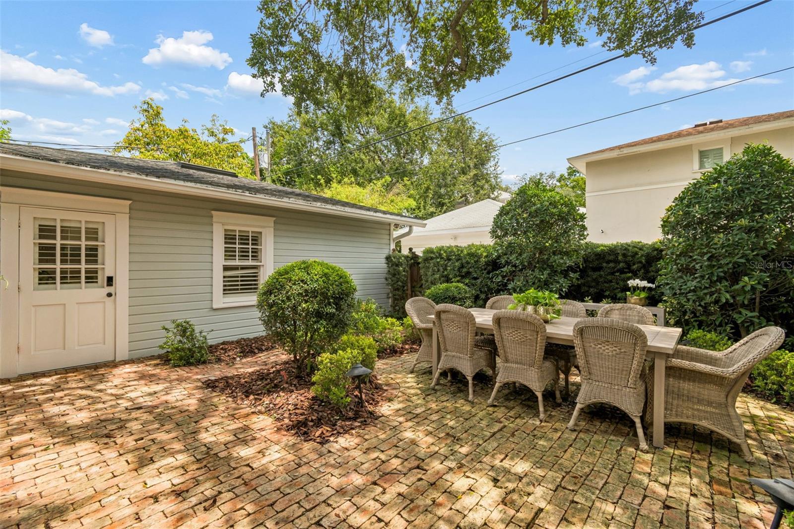 712 S ORLEANS AVE