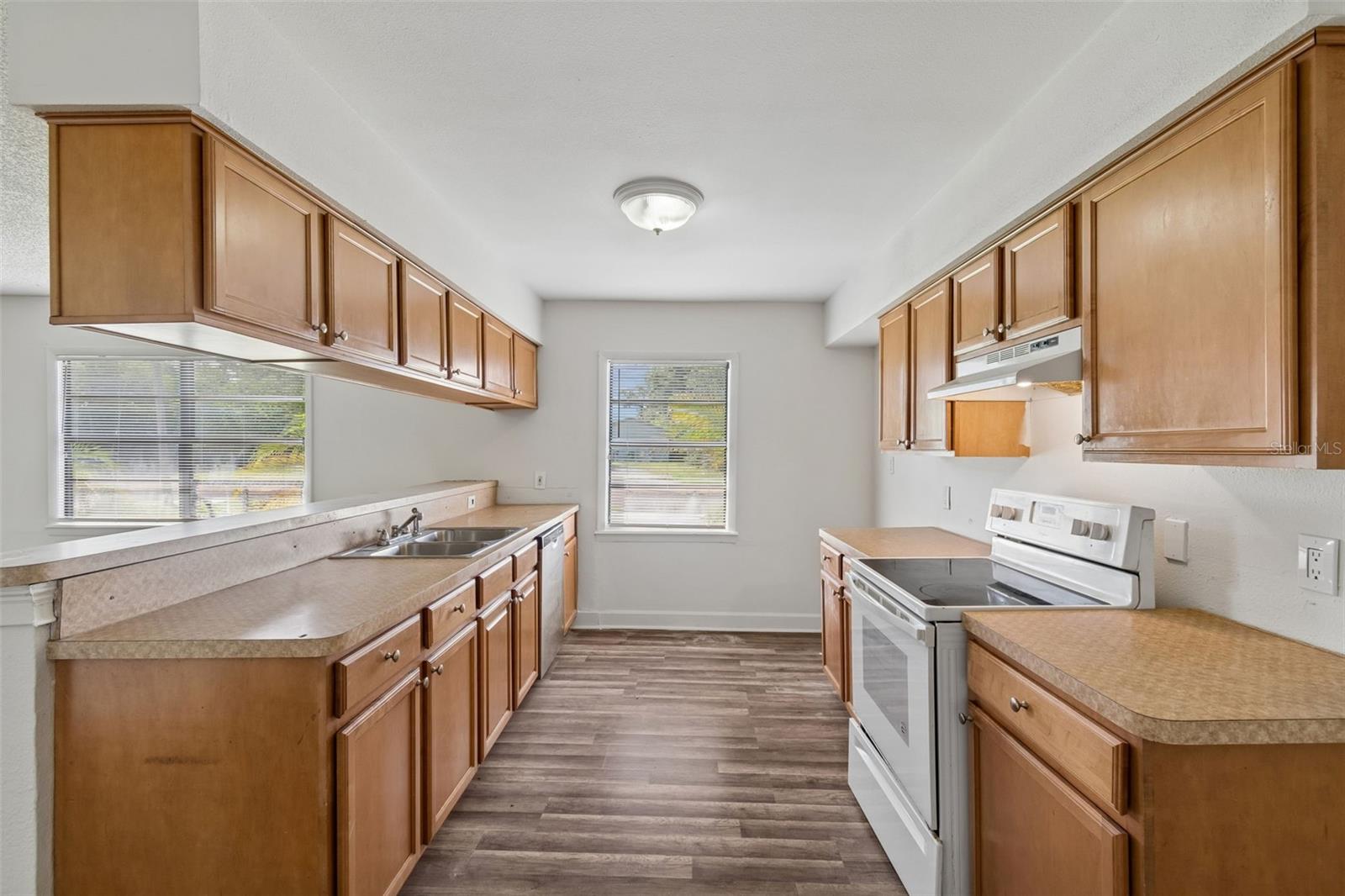 6711 INTERBAY BLVD