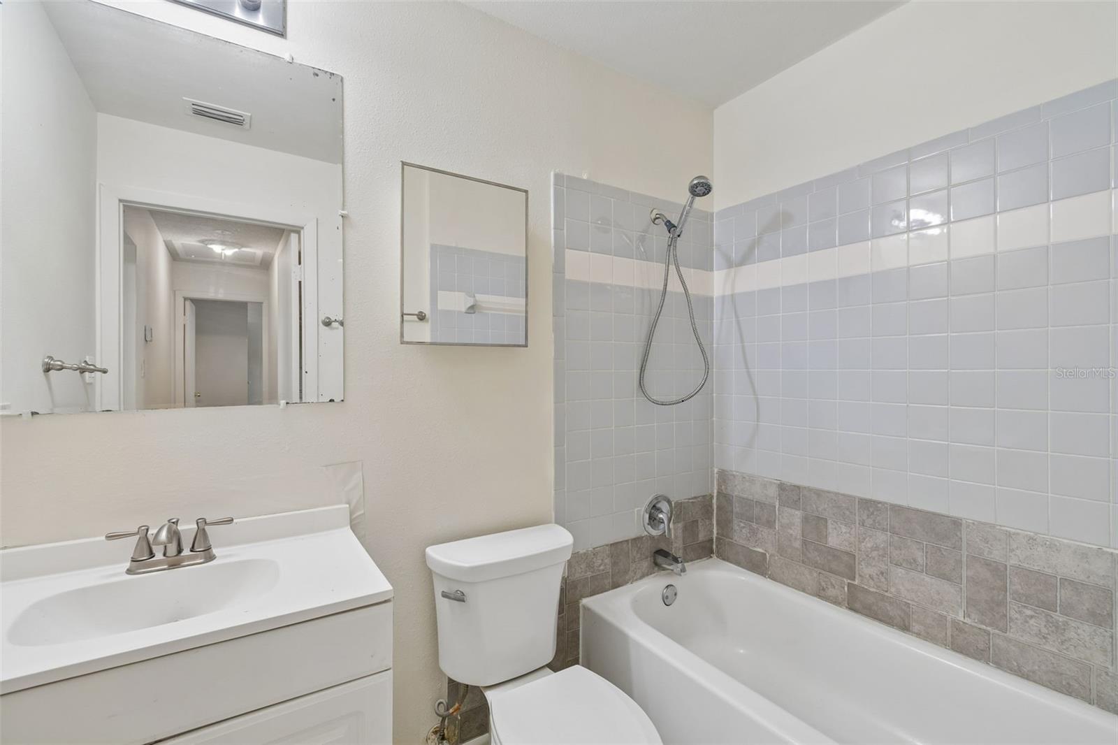 6711 INTERBAY BLVD