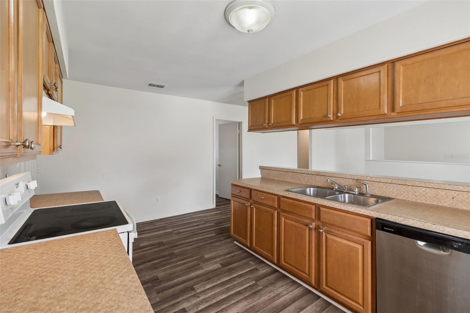 6711 INTERBAY BLVD