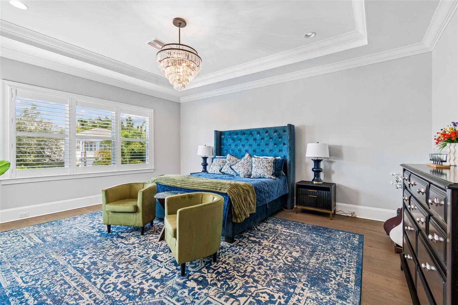 2911 W ALLINE AVE