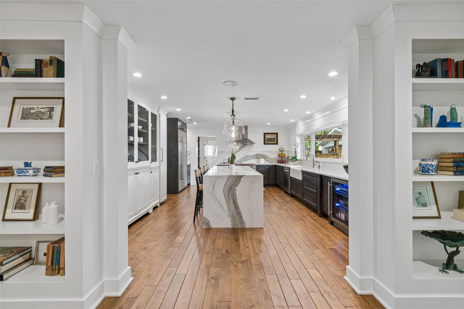 2807 W FOUNTAIN BLVD