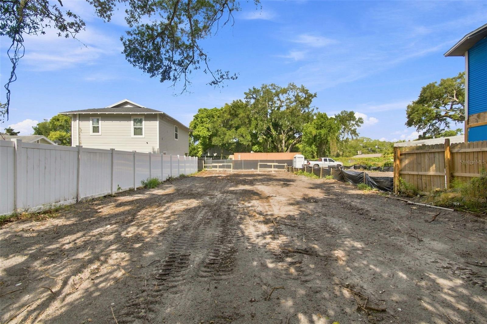 3407 N 9TH ST