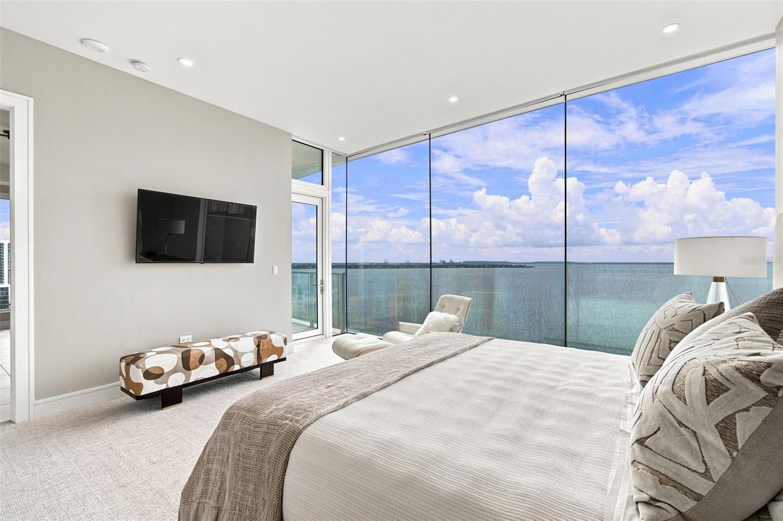 2619 BAYSHORE BLVD #1200