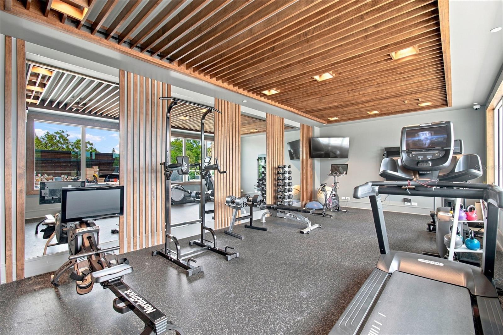 2619 BAYSHORE BLVD #1200