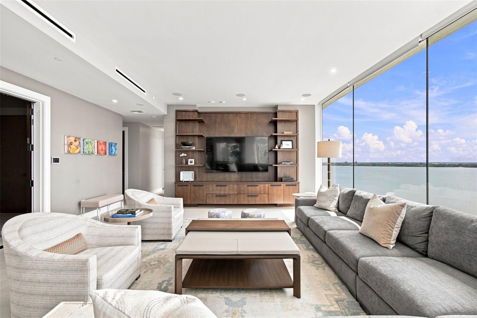 2619 BAYSHORE BLVD #1200