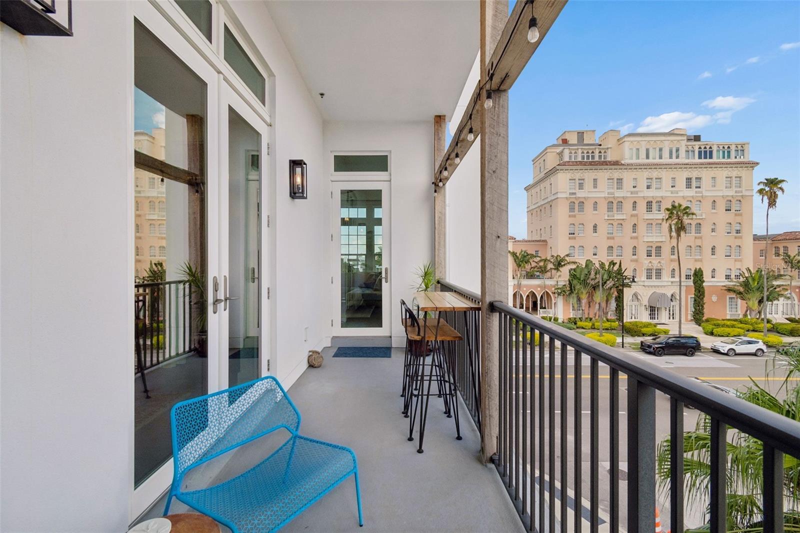 91 DAVIS BLVD #301