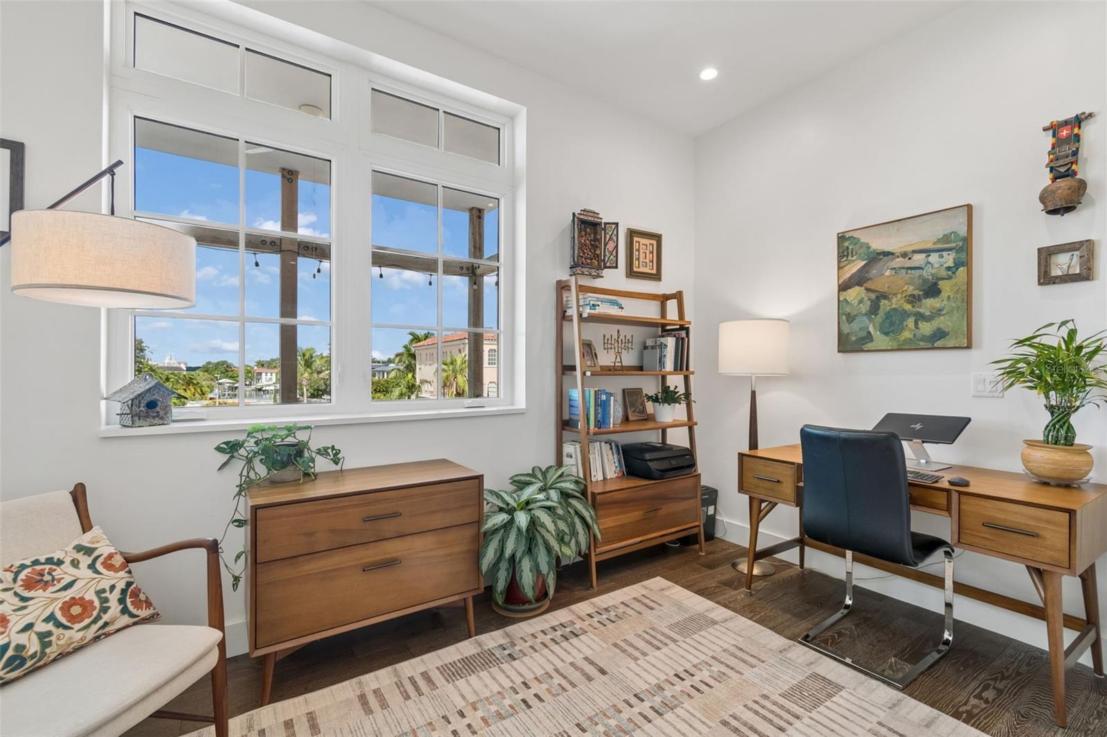 91 DAVIS BLVD #301