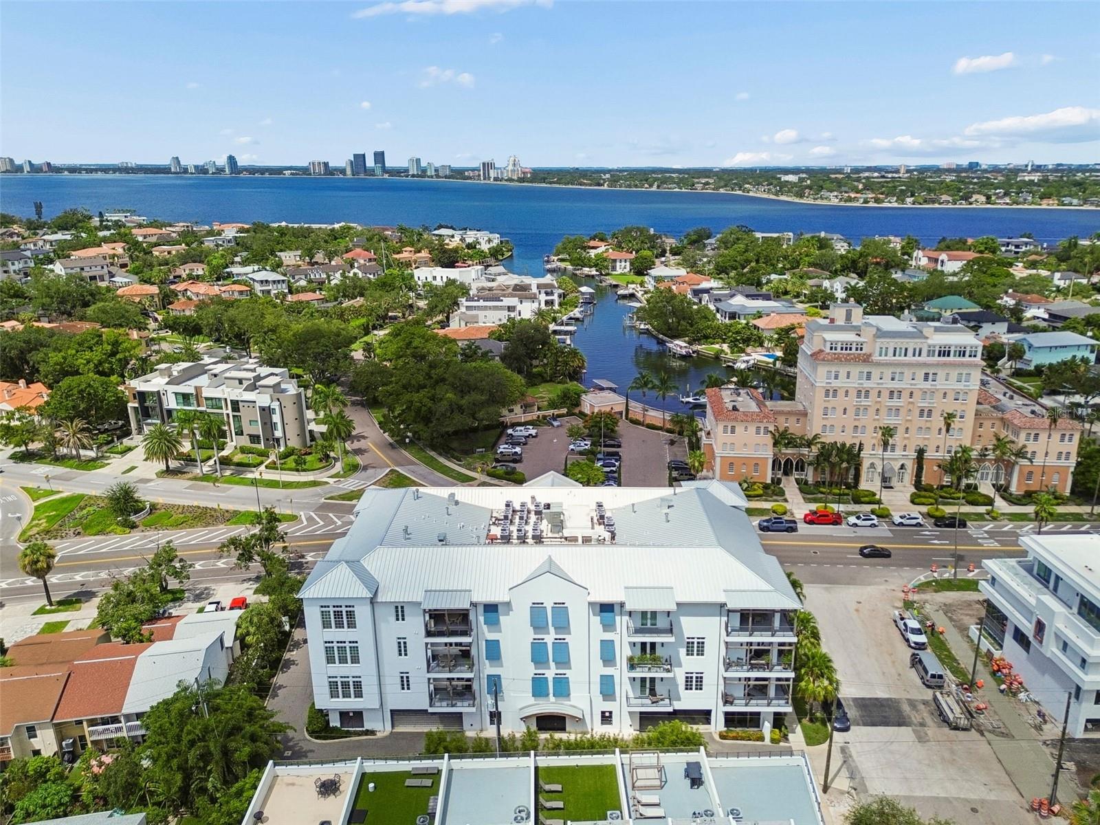 91 DAVIS BLVD #301