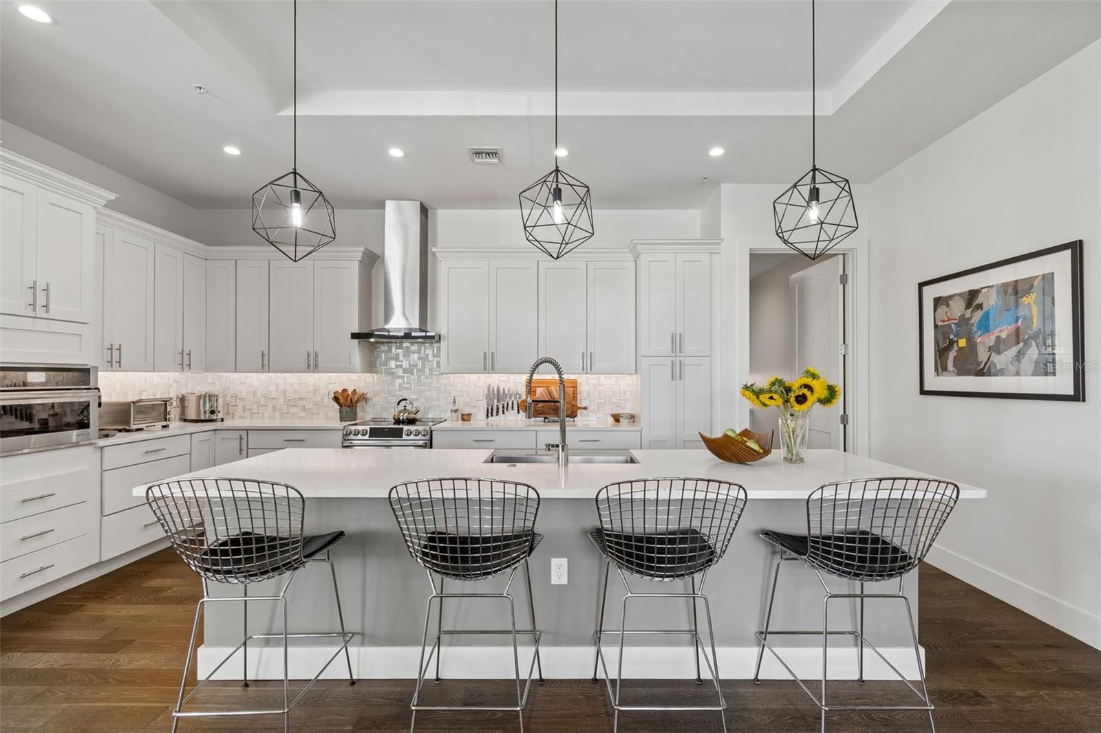 91 DAVIS BLVD #301