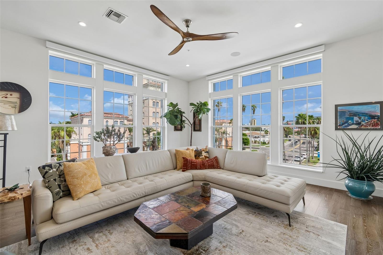 91 DAVIS BLVD #301